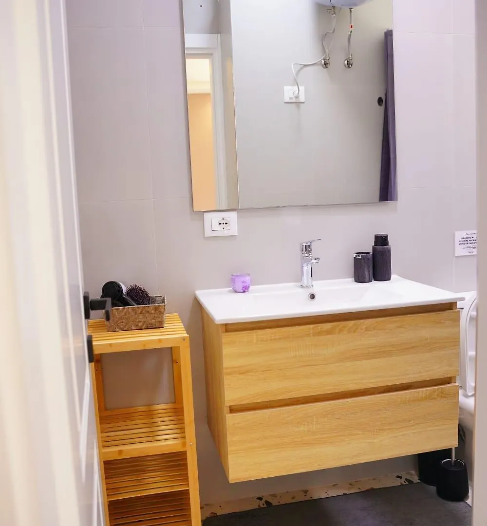Cherry Rooms Tirana Apartment